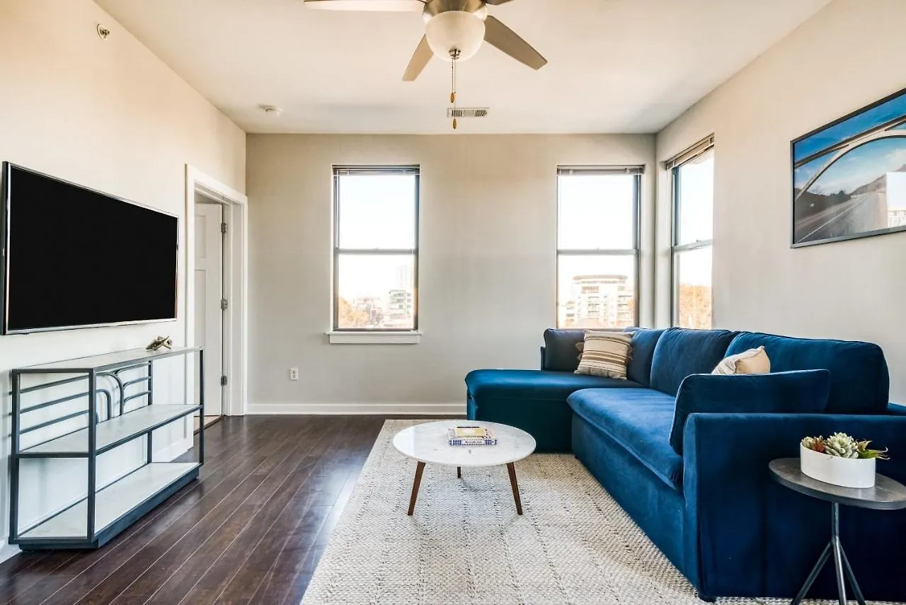Cozysuites Music Row Spacious 2Br W Free Parking16 纳什维尔 公寓