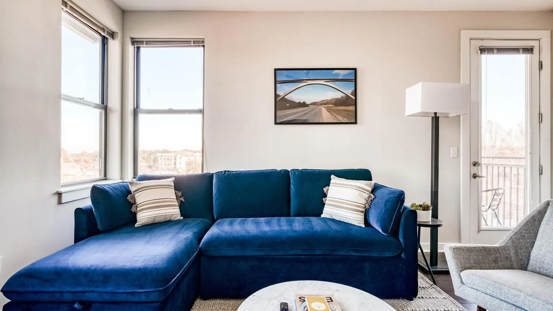 公寓 Cozysuites Music Row Spacious 2Br W Free Parking16 纳什维尔 美国