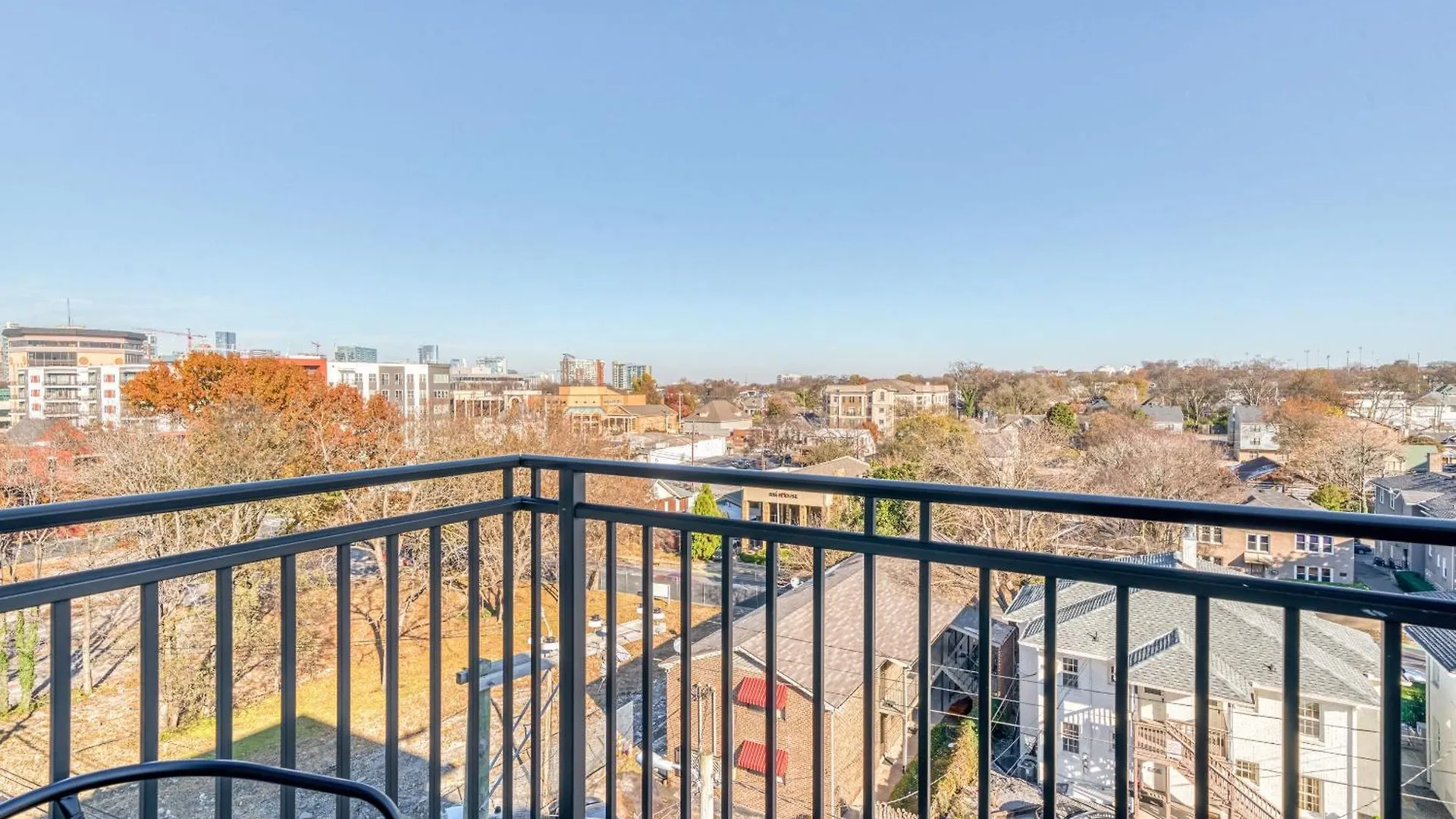 Cozysuites Music Row Spacious 2Br W Free Parking16 纳什维尔